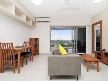 Effortless elegance in prestigious location!