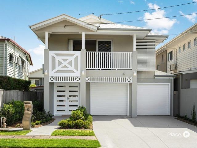 Effortless Family Living in a Peaceful Bayside Setting
