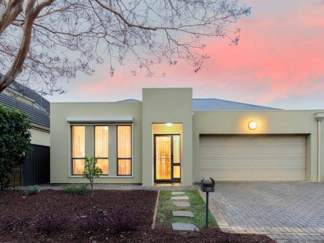 Effortless Family Living in a Prime Richmond Location