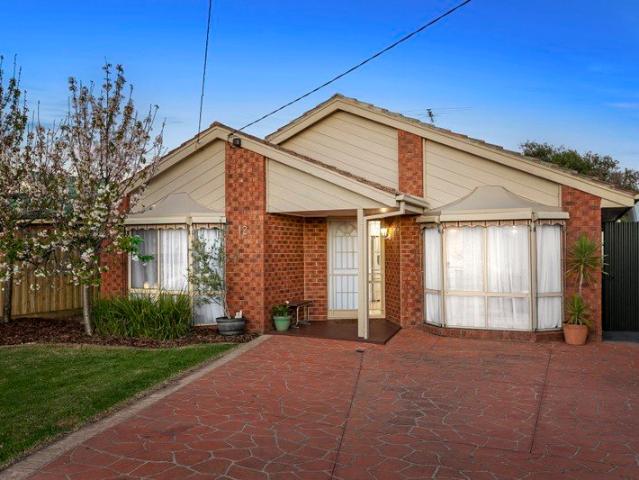 Effortless Family Living in a Quiet Court