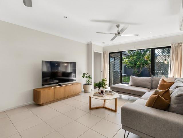 Effortless Family Living in a Sought After Coastal Community