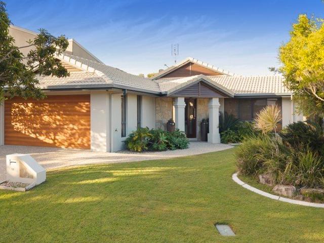 Effortless Family Living in the Heart of Kawana Island