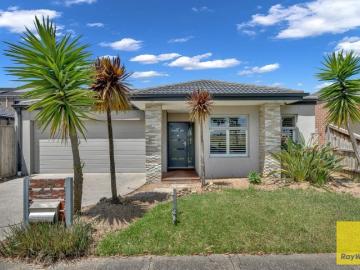 Effortless Family Living in the Heart of Point Cook!