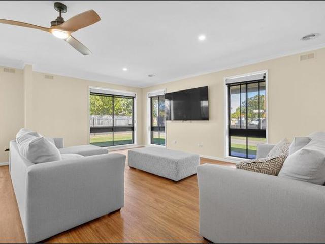 Effortless Family Living: Renovated & Relaxing