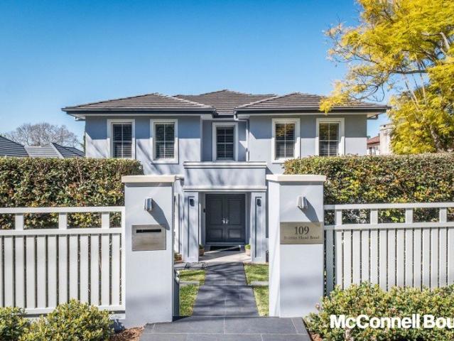 EFFORTLESS FAMILY LIVING WITH EXCEPTIONAL ENTERTAINING