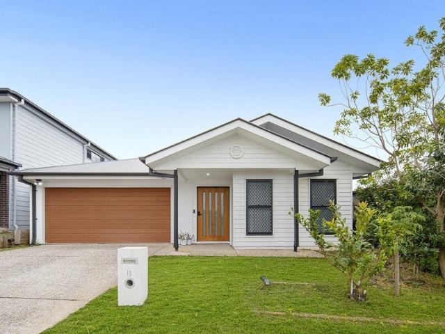 Spacious Family Living, Modern Comfort & Effortless Entertaining