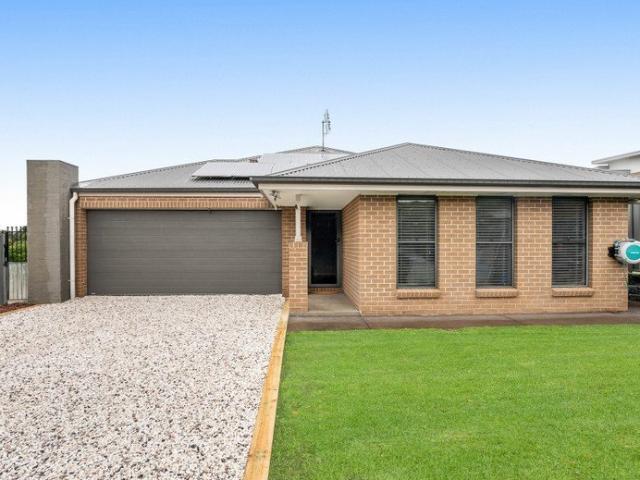 Effortless Family Living with Room to Grow