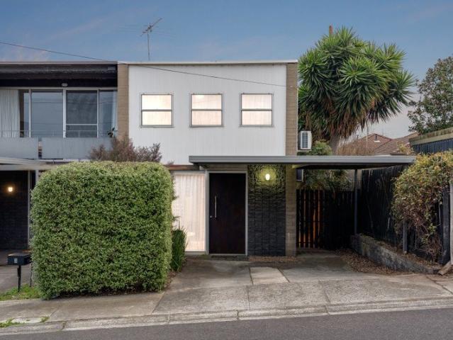 Effortless Highton living with style, space and convenience