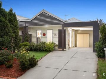 Effortless Indoor and Outdoor Living in Prime Inner West Setting
