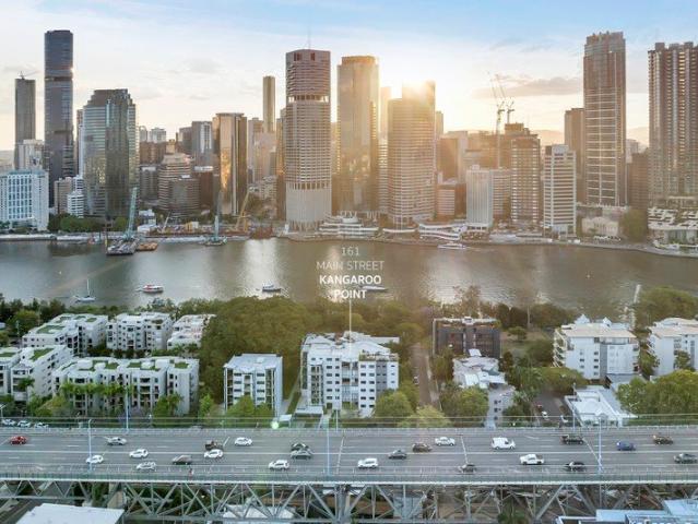 Effortless Inner City Living in River Reach!