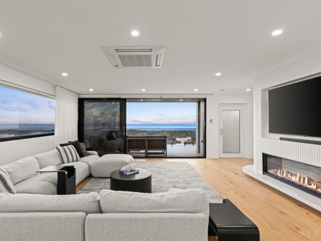 Effortless Luxury with Sweeping Views