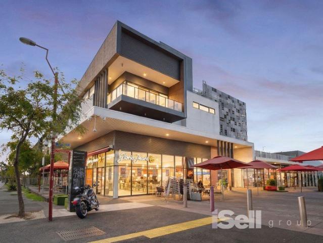 EFFORTLESS LIFESTYLE, CENTRAL SETTING