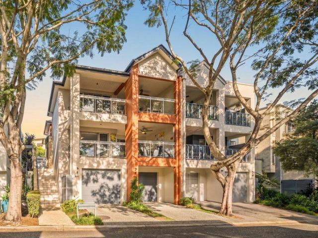 Effortless lifestyle in one of the Gold Coast's most sought after communities