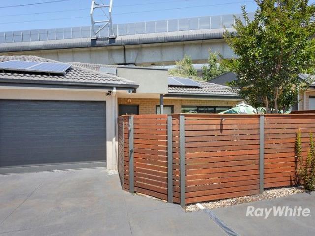Effortless Living With Space, Sunlight & Style