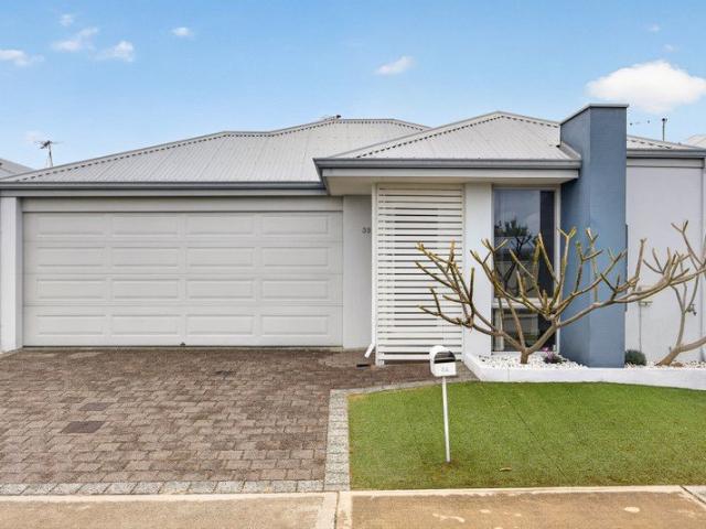 Effortless Living Awaits Your Perfect Lock & Leave Home, Ready to Move Straight In!