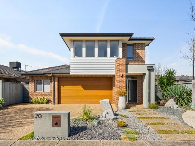 Effortless Living Close to Schools and Shops