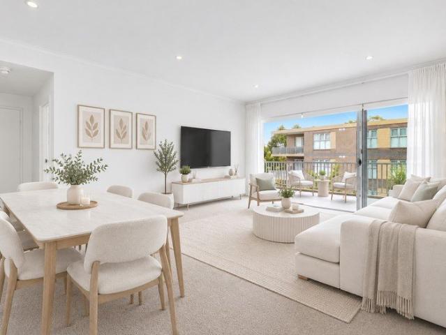 Massive One Bedroom with Study