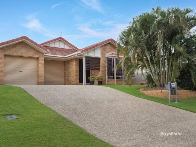 A Standout Kitchen, King Sized Master Suite and Low Maintenance home for a busy lifestyle!
