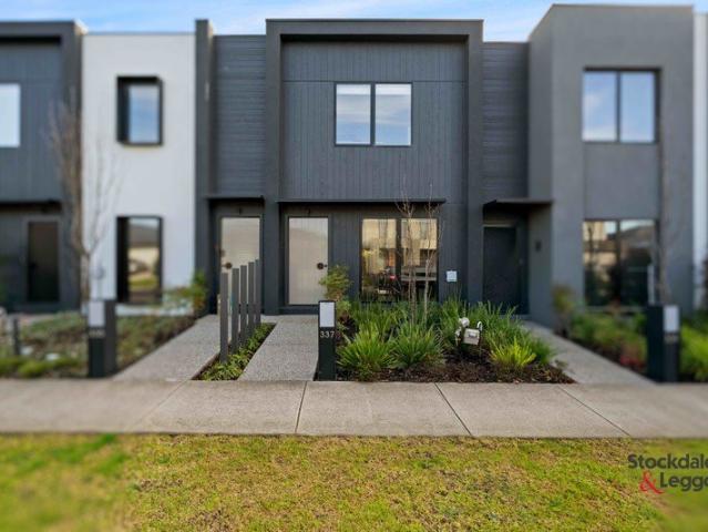 Effortless Living, Exceptional Location