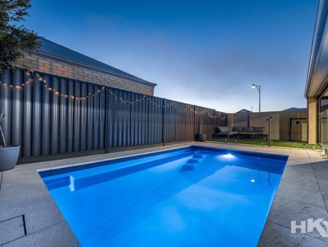 EFFORTLESS LIVING, EXCEPTIONAL OUTLOOK