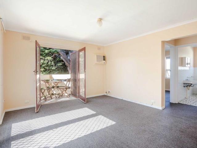 Effortless Living in the Heart of Flinders Park
