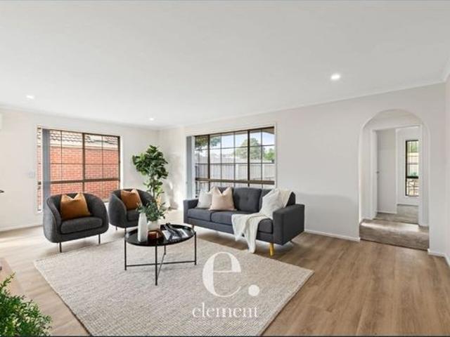 Effortless Living in the Heart of Manifold Heights