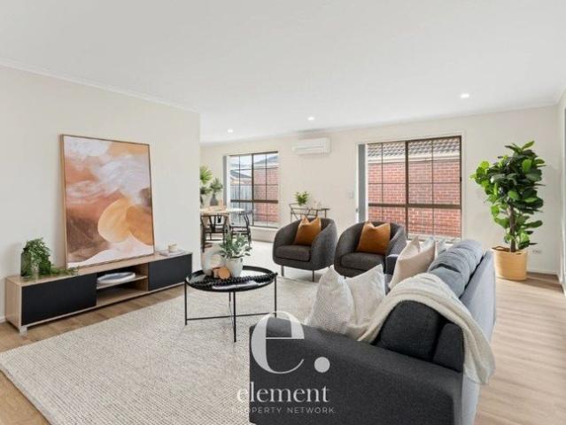 Effortless Living in the Heart of Manifold Heights