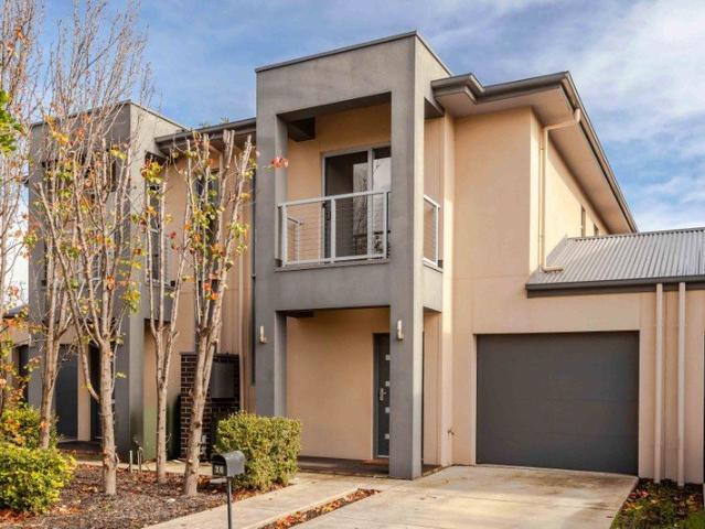 Effortless Living in the Heart of Mitchell Park