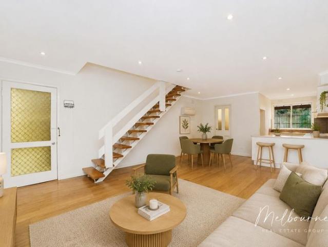 Effortless Living in a Brilliant Cheltenham Position!