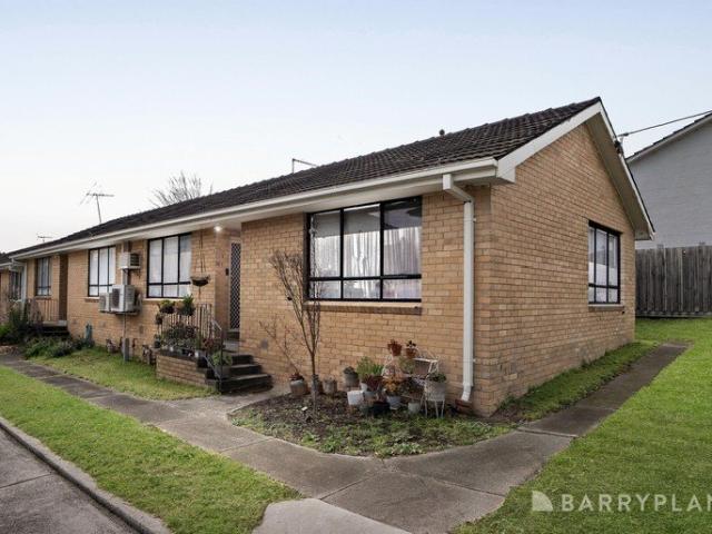 Effortless Living in a Connected Locale