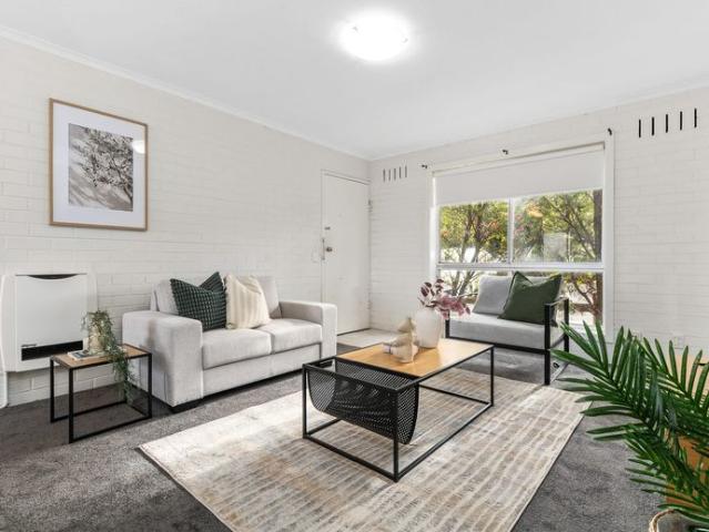 Effortless Living in a Convenient Ground Floor Setting In Sort After Location