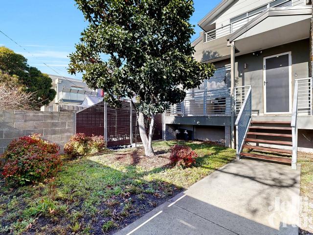 Effortless living in a convenient locale