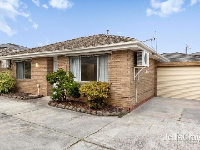 Effortless Living in a Coveted Glen Waverley Pocket