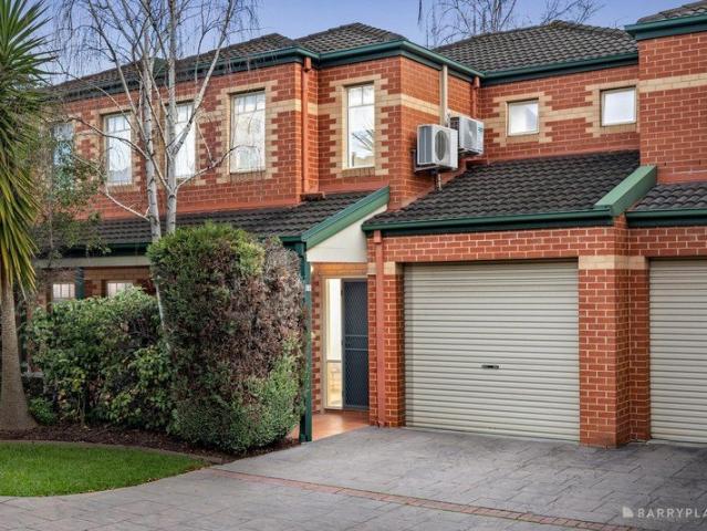 Effortless Living in a Lifestyle Location