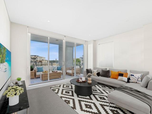 Effortless Living in a Premier Waterside Address
