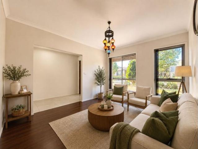 Effortless Living in a Prime Edmondson Park Location