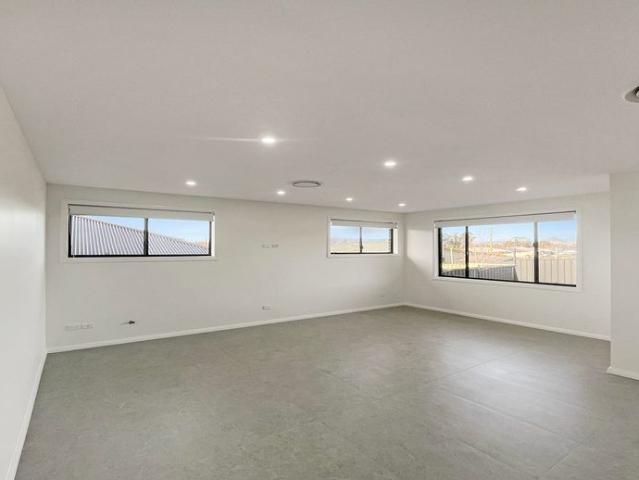 Effortless Living in a Stylish Duplex