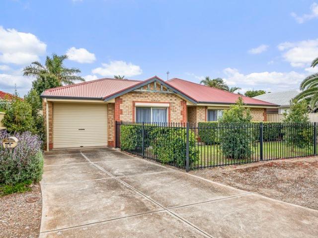 Effortless Living in a Sought After Setting