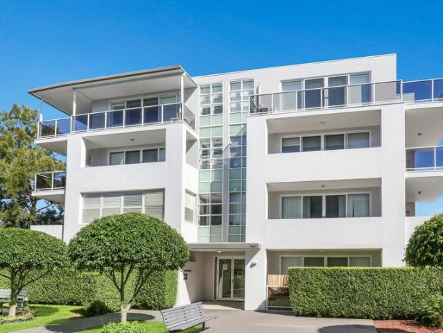 Effortless Living in a Sought After Setting