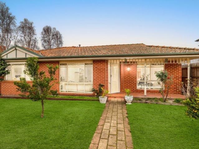 Effortless Living in an Unbeatable Lifestyle Location