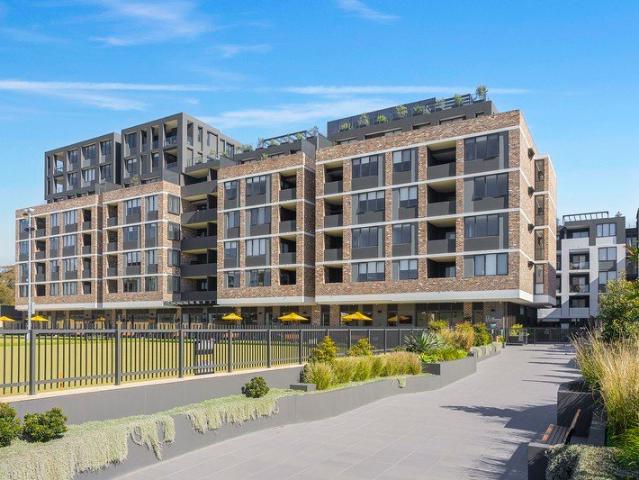 Effortless living in Caringbah Greens