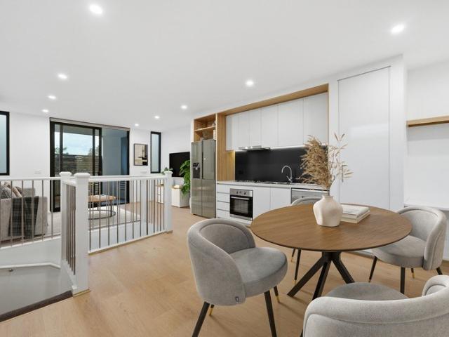 Effortless Living, Investment Appeal & Move In Ready Style