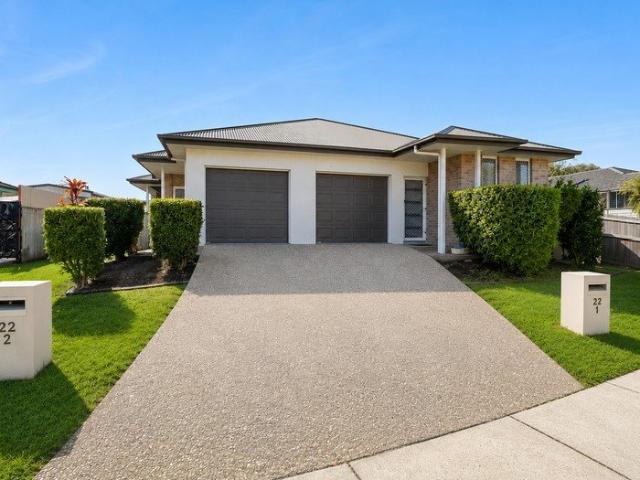 Effortless Living Just Moments from the Waterfront