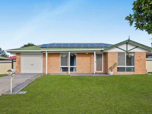 Effortless Living on a Generous 680m² Block