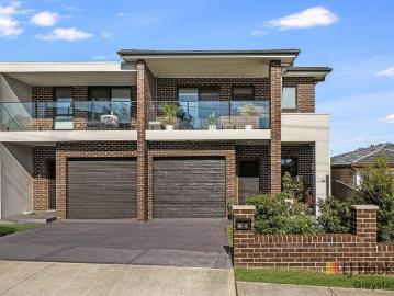 MUST BE SOLD $1,370,000 EFFORTLESS LIVING ON ORANGE STREET!