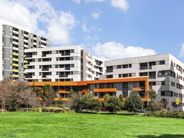 Effortless Parkville Living