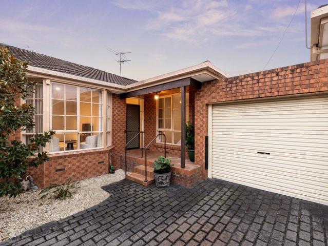 Effortless villa living for young families and eager downsizers