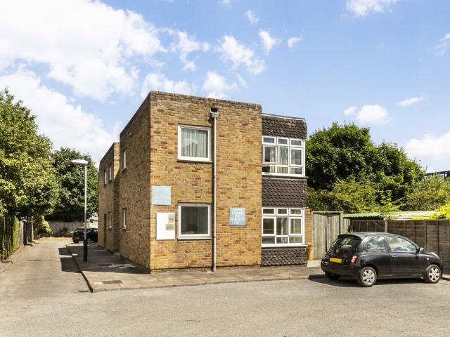 Effra Road, Wimbledon SW19, 1 bed flat to rent, £1,400 pcm | PrimeLocation