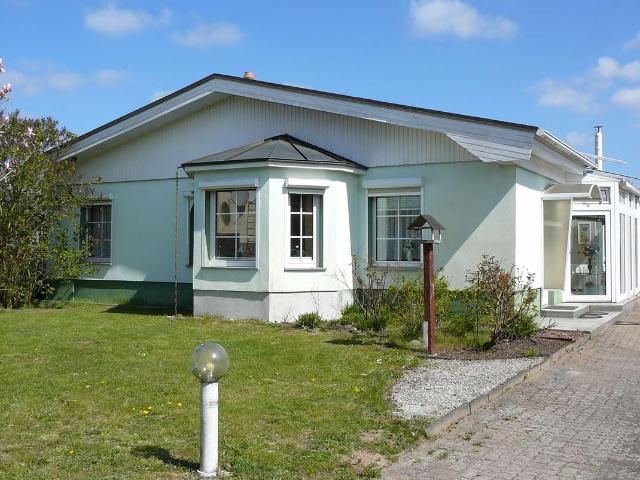 EFH 190qm + Gästehaus 50qm, Wintergärten, Pool, 1660qm Grundstück