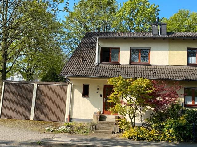 EFH DHH mit 2 Garagen in 45309 Essen Provisionsfrei !